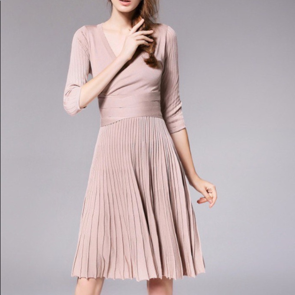V Neck Knit Dress - Picture 2 of 8